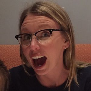 Meet your Posher, Becca